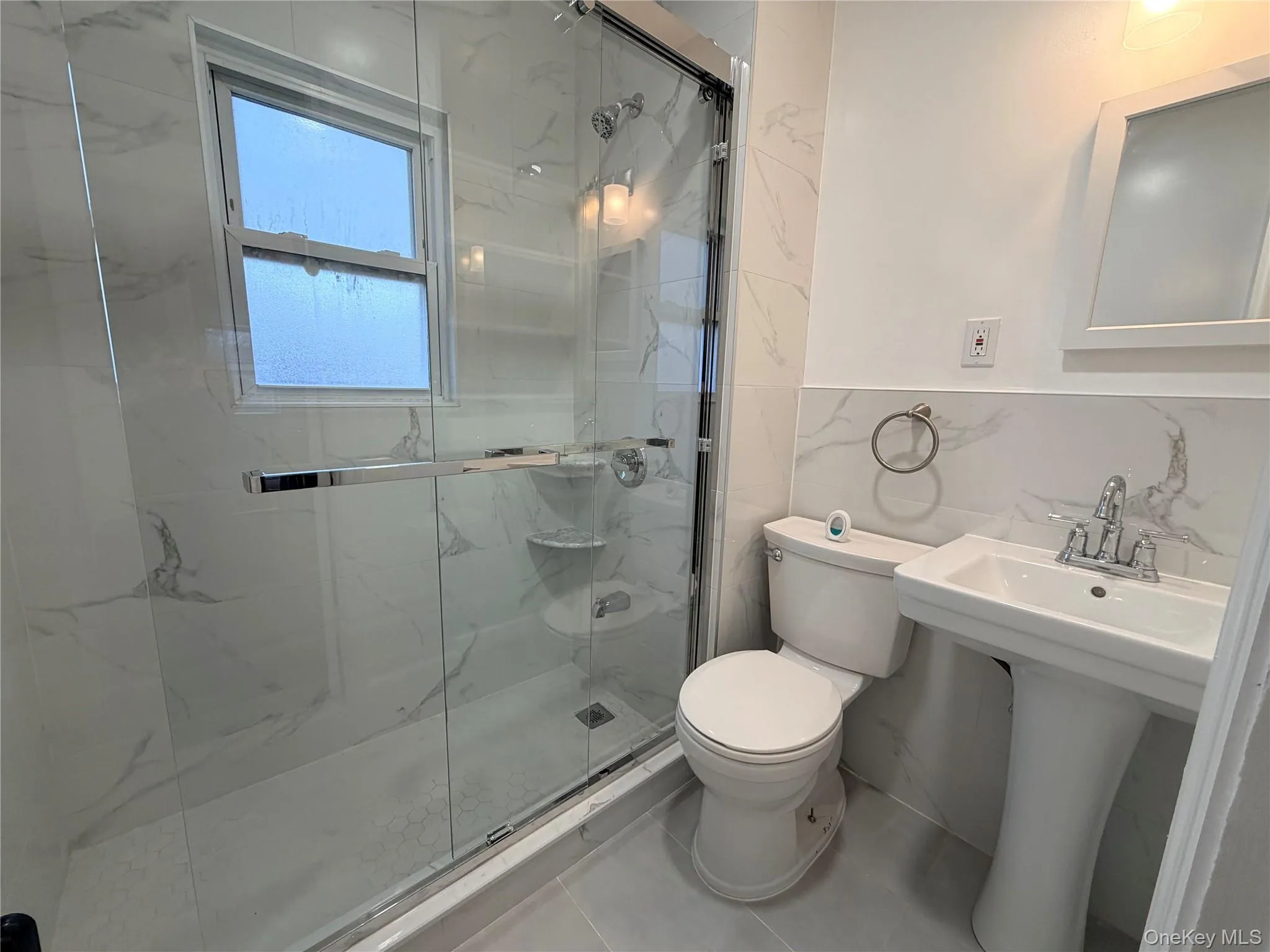 184 Cleveland Avenue, North Hempstead, NY, 3 Bedrooms Bedrooms, 8 Rooms Rooms,1 BathroomBathrooms,Residential Lease,For Rent,Cleveland,0,983995 184 Cleveland Avenue, North Hempstead, NY, 3 Bedrooms Bedrooms, 8 Rooms Rooms,1 BathroomBathrooms,Residential Lease,For Rent,Cleveland,0,983995