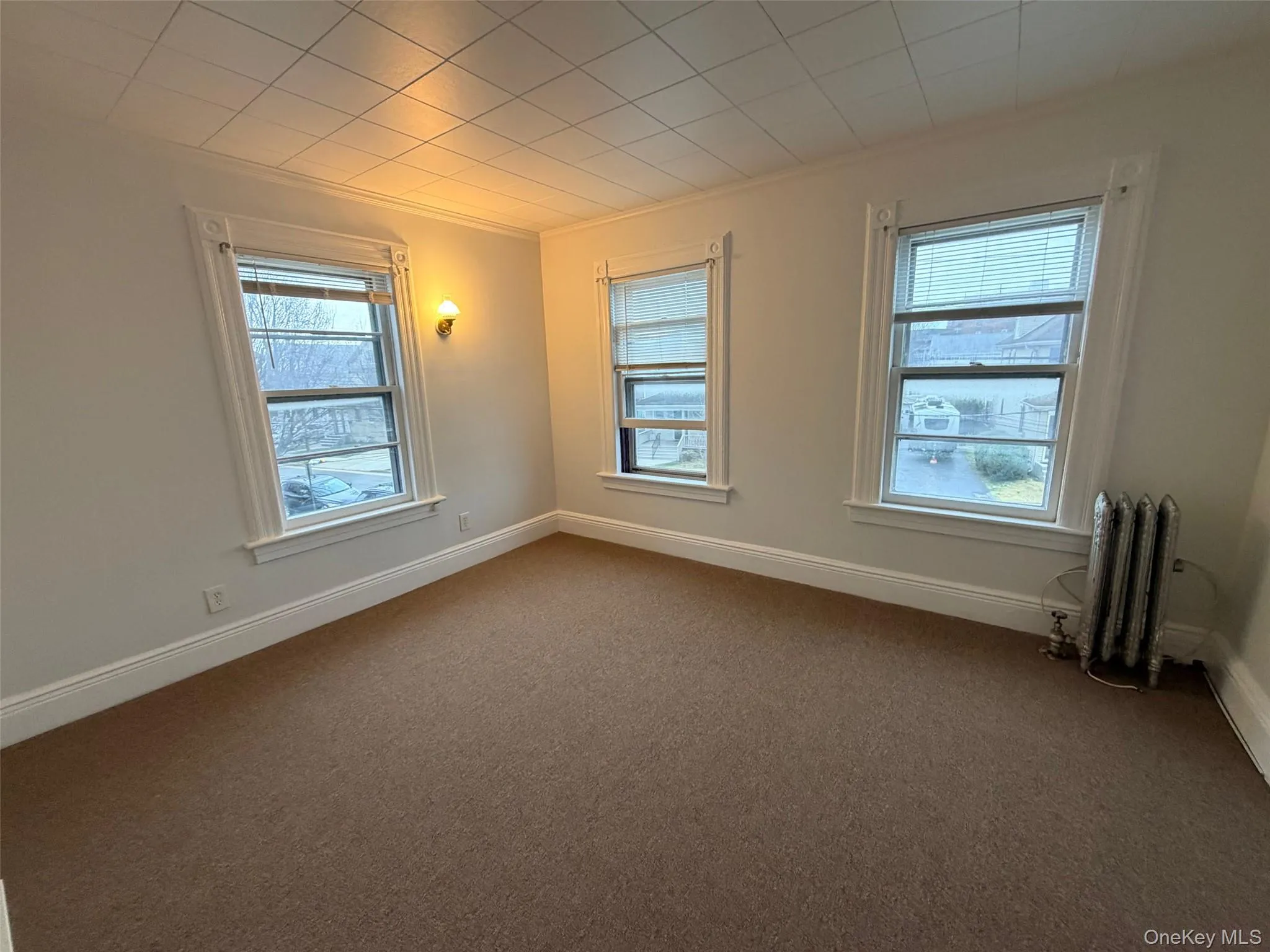 184 Cleveland Avenue, North Hempstead, NY, 3 Bedrooms Bedrooms, 8 Rooms Rooms,1 BathroomBathrooms,Residential Lease,For Rent,Cleveland,0,983995 184 Cleveland Avenue, North Hempstead, NY, 3 Bedrooms Bedrooms, 8 Rooms Rooms,1 BathroomBathrooms,Residential Lease,For Rent,Cleveland,0,983995