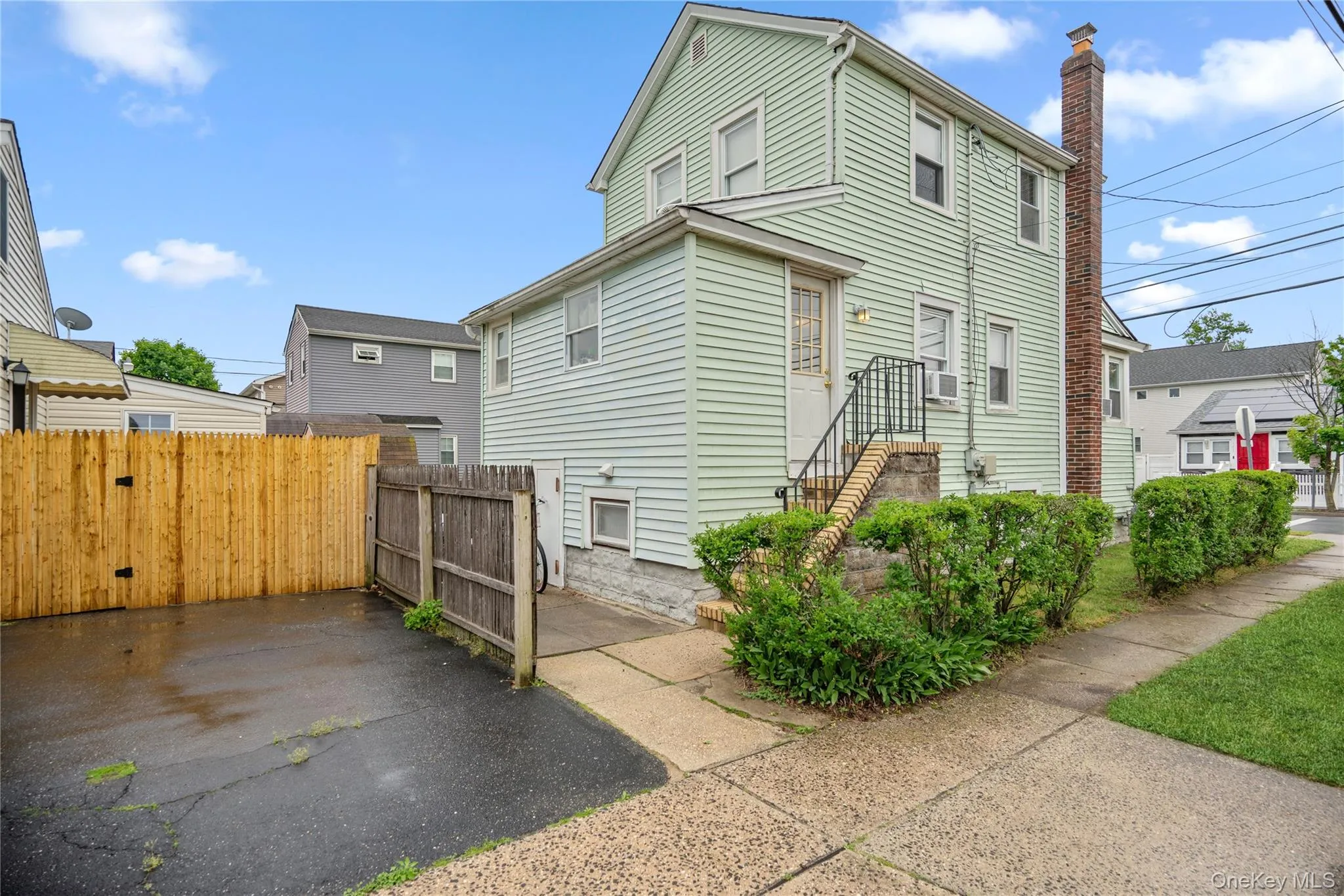 152 Lawson Avenue, Hempstead, NY, 2 Bedrooms Bedrooms, 5 Rooms Rooms,1 BathroomBathrooms,Residential,For Rent,Lawson,0,983997 152 Lawson Avenue, Hempstead, NY, 2 Bedrooms Bedrooms, 5 Rooms Rooms,1 BathroomBathrooms,Residential,For Rent,Lawson,0,983997