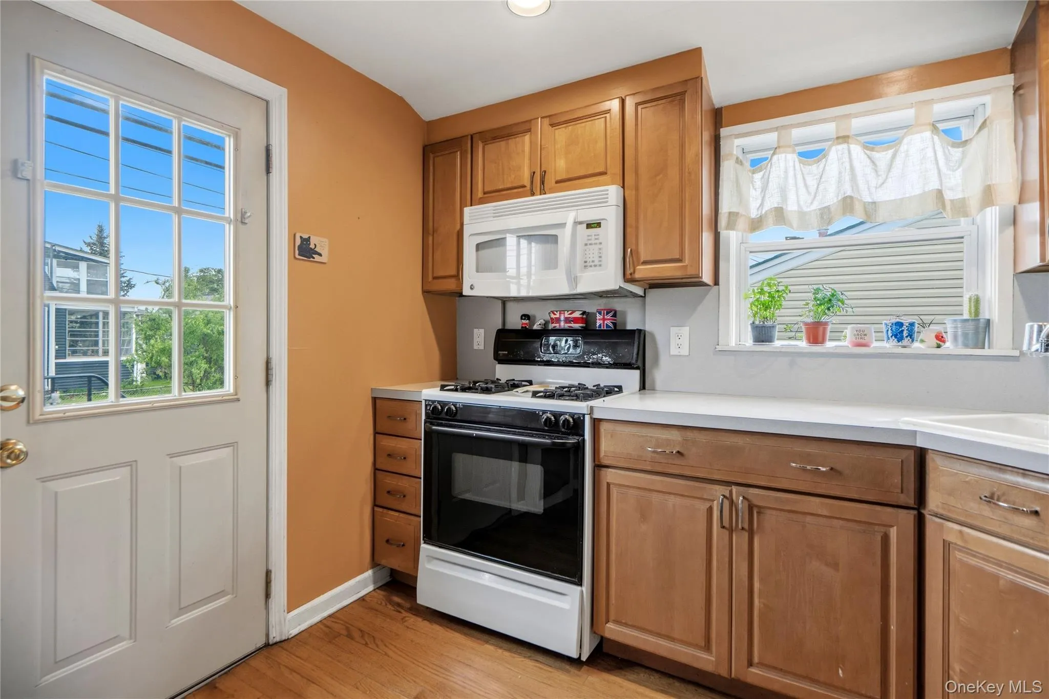 152 Lawson Avenue, Hempstead, NY, 2 Bedrooms Bedrooms, 5 Rooms Rooms,1 BathroomBathrooms,Residential,For Rent,Lawson,0,983997 152 Lawson Avenue, Hempstead, NY, 2 Bedrooms Bedrooms, 5 Rooms Rooms,1 BathroomBathrooms,Residential,For Rent,Lawson,0,983997