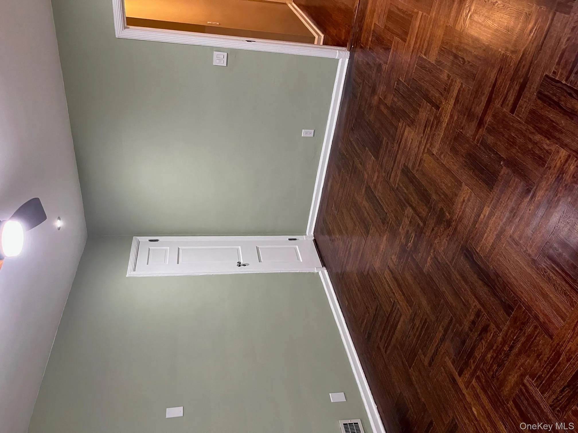 1270 White Plains Road, New York, NY, 1 Bedroom Bedrooms, 4 Rooms Rooms,1 BathroomBathrooms,Residential Lease,For Rent,White Plains Road,0,983998 1270 White Plains Road, New York, NY, 1 Bedroom Bedrooms, 4 Rooms Rooms,1 BathroomBathrooms,Residential Lease,For Rent,White Plains Road,0,983998