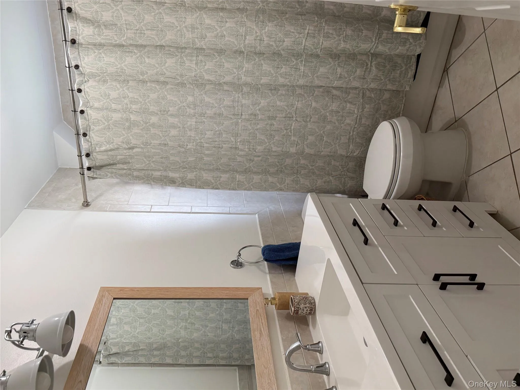 First Floor Bathroom First Floor Bathroom