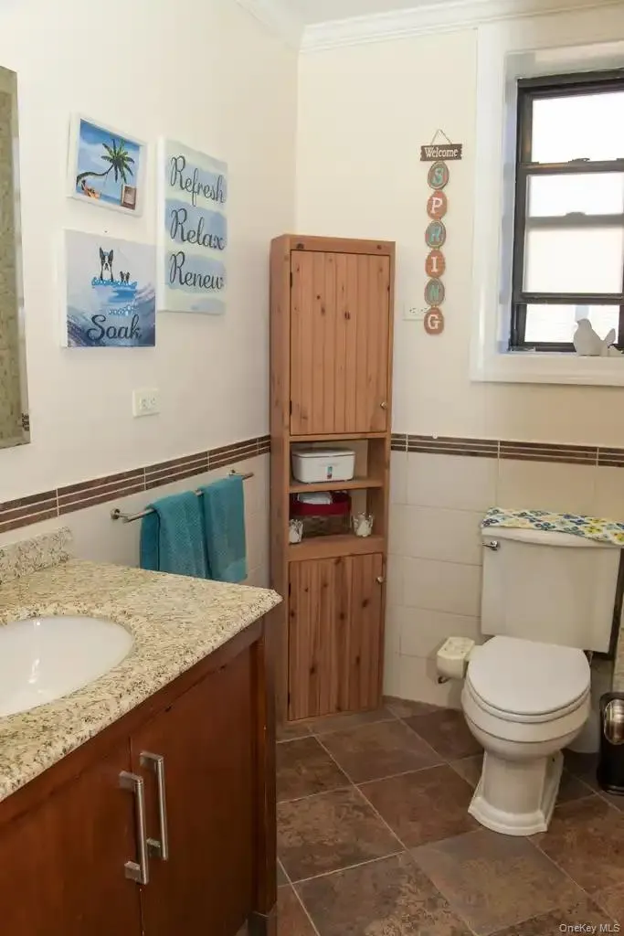 78-14 Austin Street, New York, NY, 2 Bedrooms Bedrooms, 4 Rooms Rooms,1 BathroomBathrooms,Residential Sale,For Rent,Austin,0,984004 78-14 Austin Street, New York, NY, 2 Bedrooms Bedrooms, 4 Rooms Rooms,1 BathroomBathrooms,Residential Sale,For Rent,Austin,0,984004