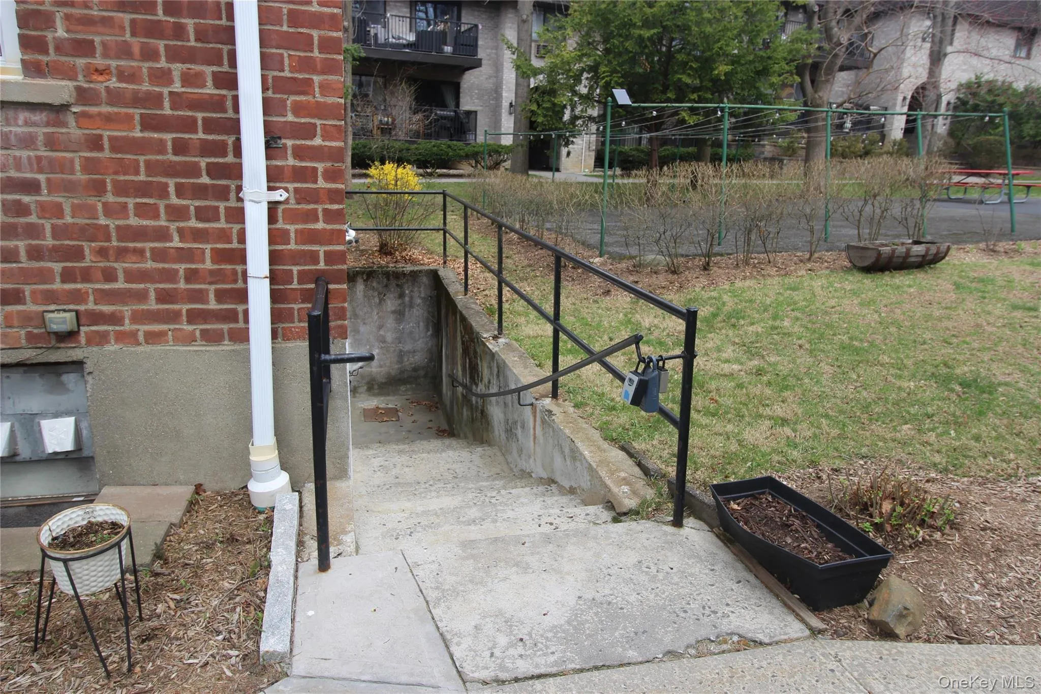 Lockbox on railing Lockbox on railing