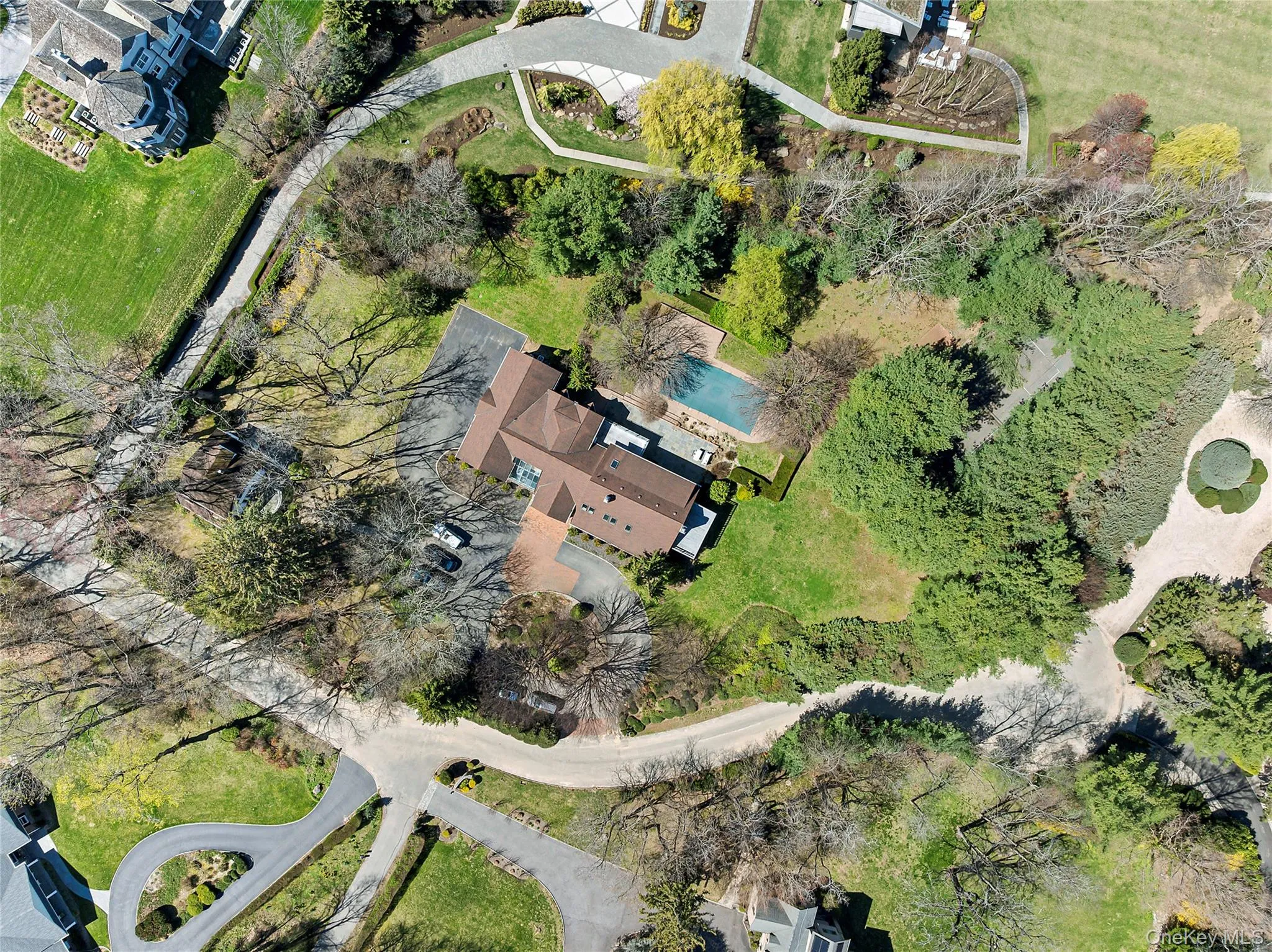 92 Old House Lane, North Hempstead, NY, 6 Bedrooms Bedrooms, 10 Rooms Rooms,4 BathroomsBathrooms,Residential,For Rent,Old House,0,984008 92 Old House Lane, North Hempstead, NY, 6 Bedrooms Bedrooms, 10 Rooms Rooms,4 BathroomsBathrooms,Residential,For Rent,Old House,0,984008