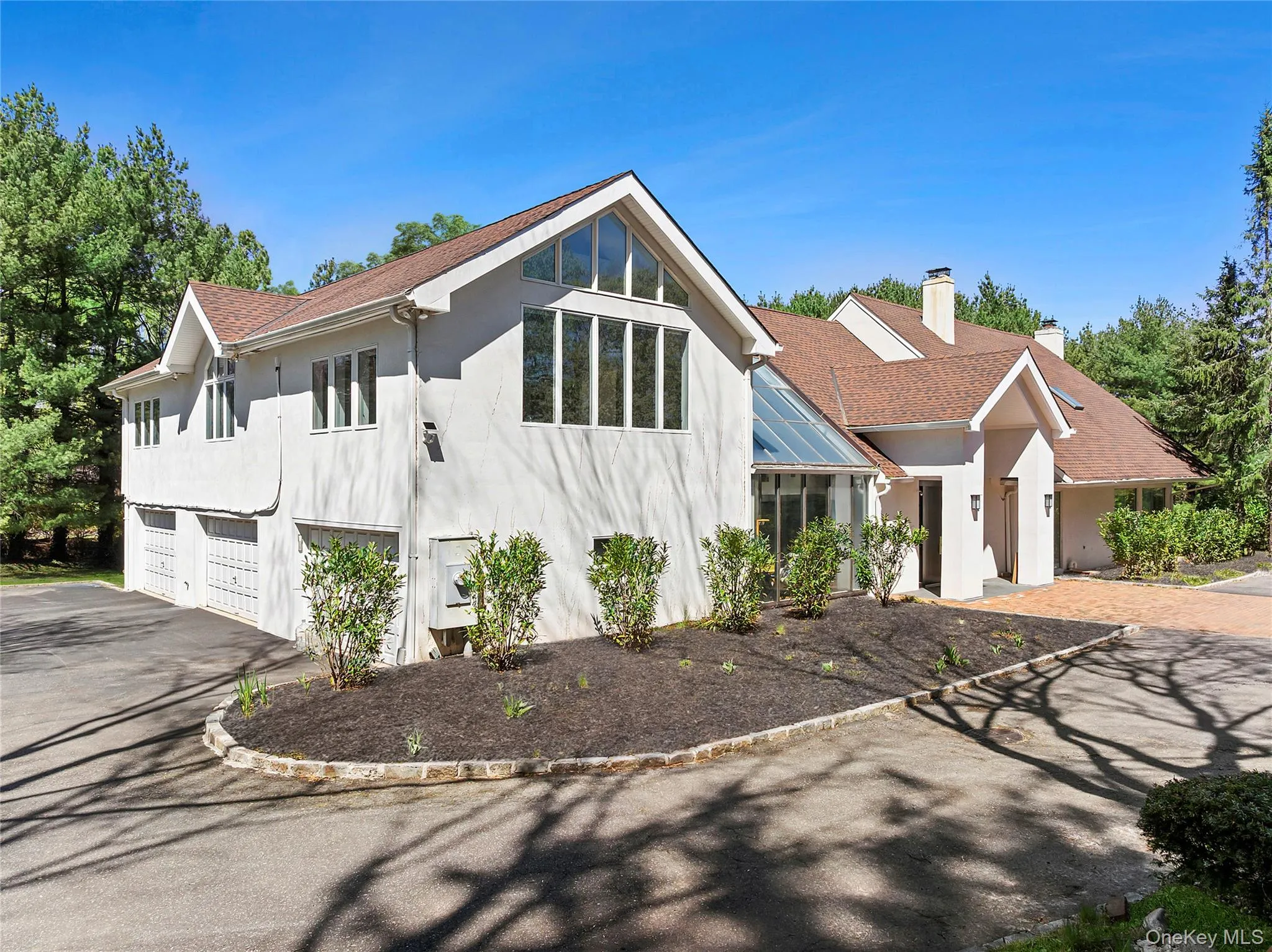 92 Old House Lane, North Hempstead, NY, 6 Bedrooms Bedrooms, 10 Rooms Rooms,4 BathroomsBathrooms,Residential,For Rent,Old House,0,984008 92 Old House Lane, North Hempstead, NY, 6 Bedrooms Bedrooms, 10 Rooms Rooms,4 BathroomsBathrooms,Residential,For Rent,Old House,0,984008