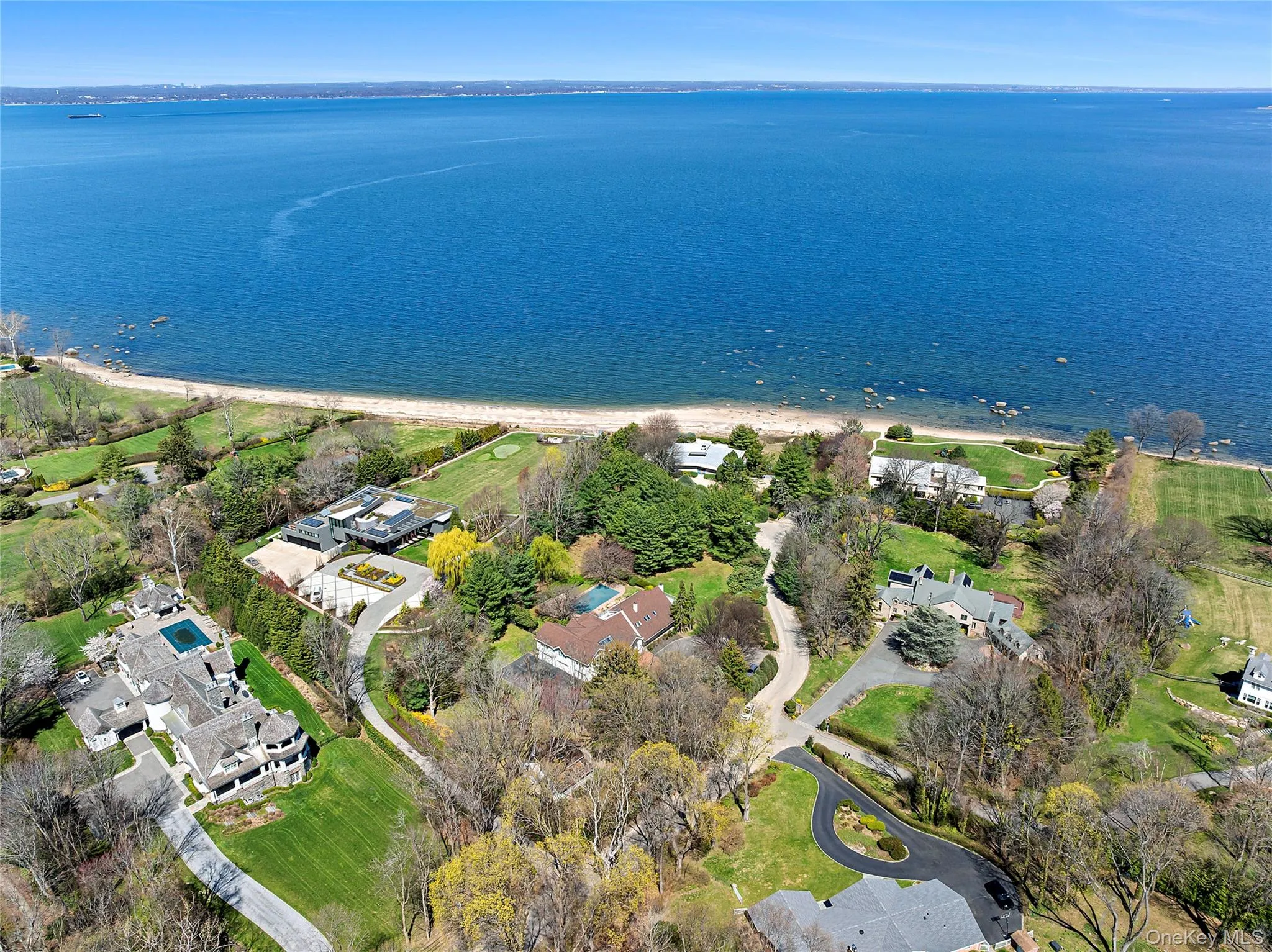 92 Old House Lane, North Hempstead, NY, 6 Bedrooms Bedrooms, 10 Rooms Rooms,4 BathroomsBathrooms,Residential,For Rent,Old House,0,984008 92 Old House Lane, North Hempstead, NY, 6 Bedrooms Bedrooms, 10 Rooms Rooms,4 BathroomsBathrooms,Residential,For Rent,Old House,0,984008