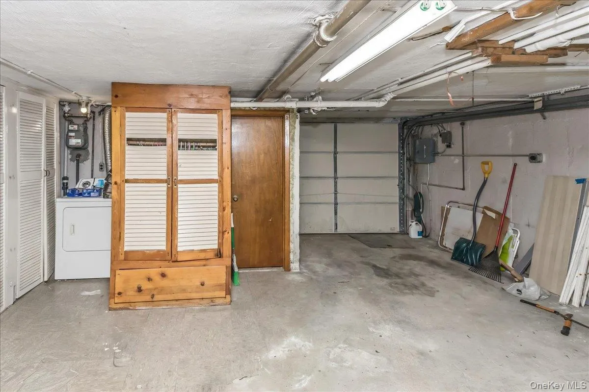 73-21 Cook Avenue, New York, NY, 2 Bedrooms Bedrooms, 7 Rooms Rooms,1 BathroomBathrooms,Residential,For Rent,Cook,0,984011 73-21 Cook Avenue, New York, NY, 2 Bedrooms Bedrooms, 7 Rooms Rooms,1 BathroomBathrooms,Residential,For Rent,Cook,0,984011