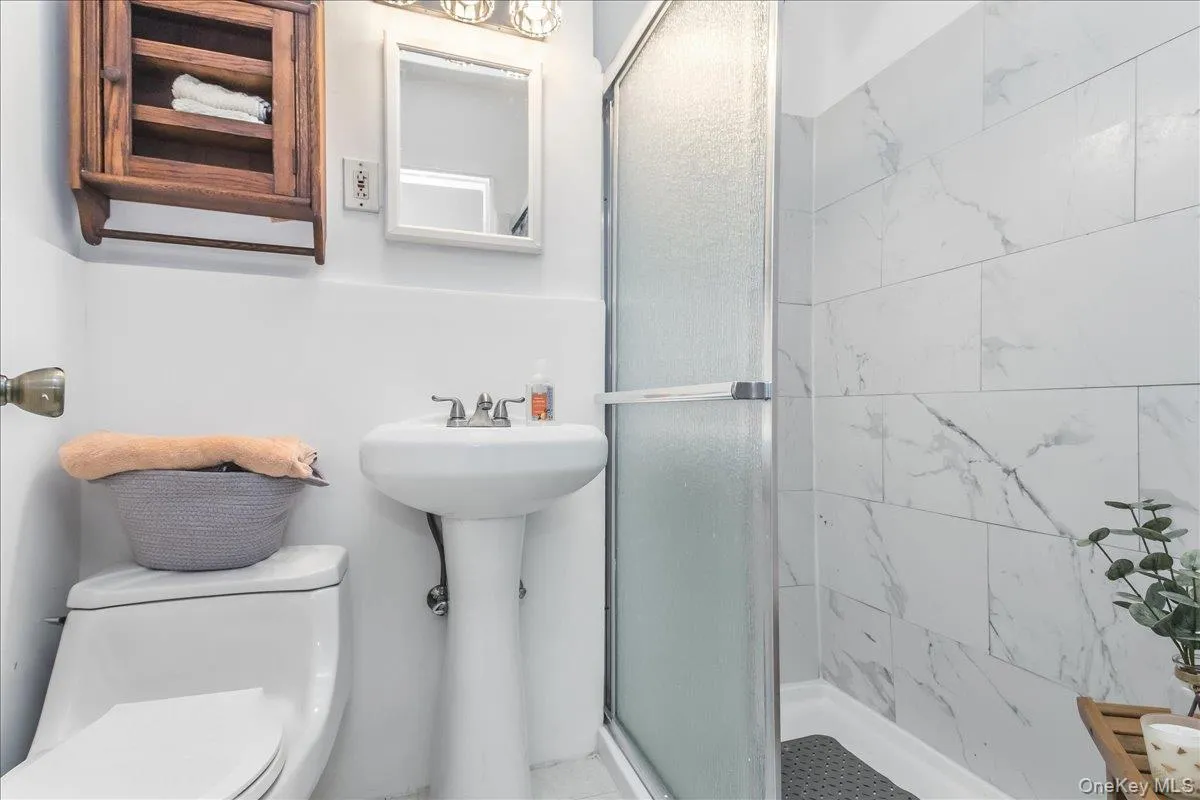 73-21 Cook Avenue, New York, NY, 2 Bedrooms Bedrooms, 7 Rooms Rooms,1 BathroomBathrooms,Residential,For Rent,Cook,0,984011 73-21 Cook Avenue, New York, NY, 2 Bedrooms Bedrooms, 7 Rooms Rooms,1 BathroomBathrooms,Residential,For Rent,Cook,0,984011