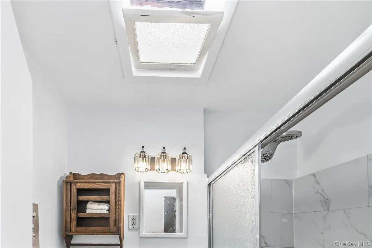 73-21 Cook Avenue, New York, NY, 2 Bedrooms Bedrooms, 7 Rooms Rooms,1 BathroomBathrooms,Residential,For Rent,Cook,0,984011 73-21 Cook Avenue, New York, NY, 2 Bedrooms Bedrooms, 7 Rooms Rooms,1 BathroomBathrooms,Residential,For Rent,Cook,0,984011