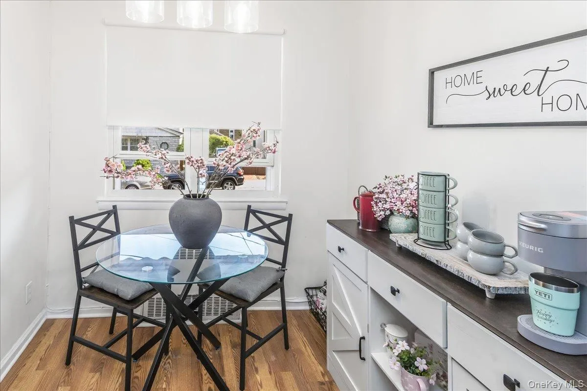 73-21 Cook Avenue, New York, NY, 2 Bedrooms Bedrooms, 7 Rooms Rooms,1 BathroomBathrooms,Residential,For Rent,Cook,0,984011 73-21 Cook Avenue, New York, NY, 2 Bedrooms Bedrooms, 7 Rooms Rooms,1 BathroomBathrooms,Residential,For Rent,Cook,0,984011