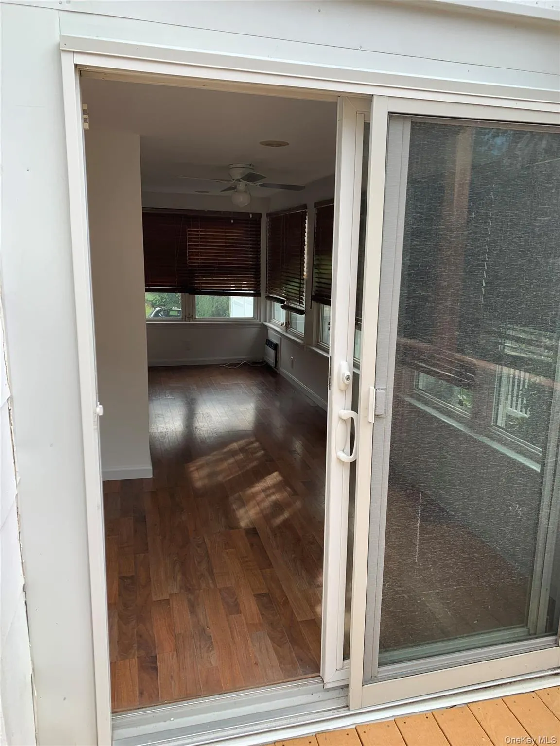 8706 Palo Alto Street, New York, NY, 3 Bedrooms Bedrooms, 9 Rooms Rooms,1 BathroomBathrooms,Residential,For Rent,Palo Alto,0,984012 8706 Palo Alto Street, New York, NY, 3 Bedrooms Bedrooms, 9 Rooms Rooms,1 BathroomBathrooms,Residential,For Rent,Palo Alto,0,984012