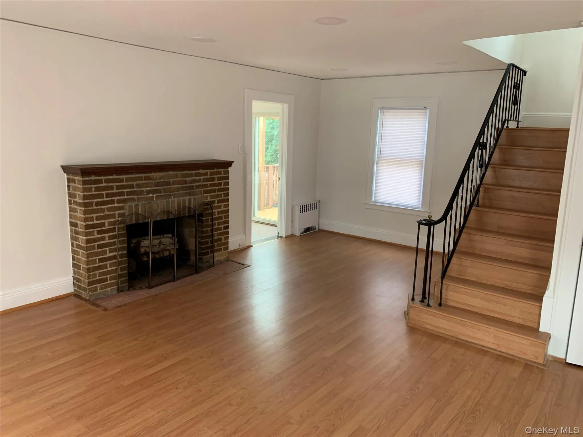 8706 Palo Alto Street, New York, NY, 3 Bedrooms Bedrooms, 9 Rooms Rooms,1 BathroomBathrooms,Residential,For Rent,Palo Alto,0,984012 8706 Palo Alto Street, New York, NY, 3 Bedrooms Bedrooms, 9 Rooms Rooms,1 BathroomBathrooms,Residential,For Rent,Palo Alto,0,984012