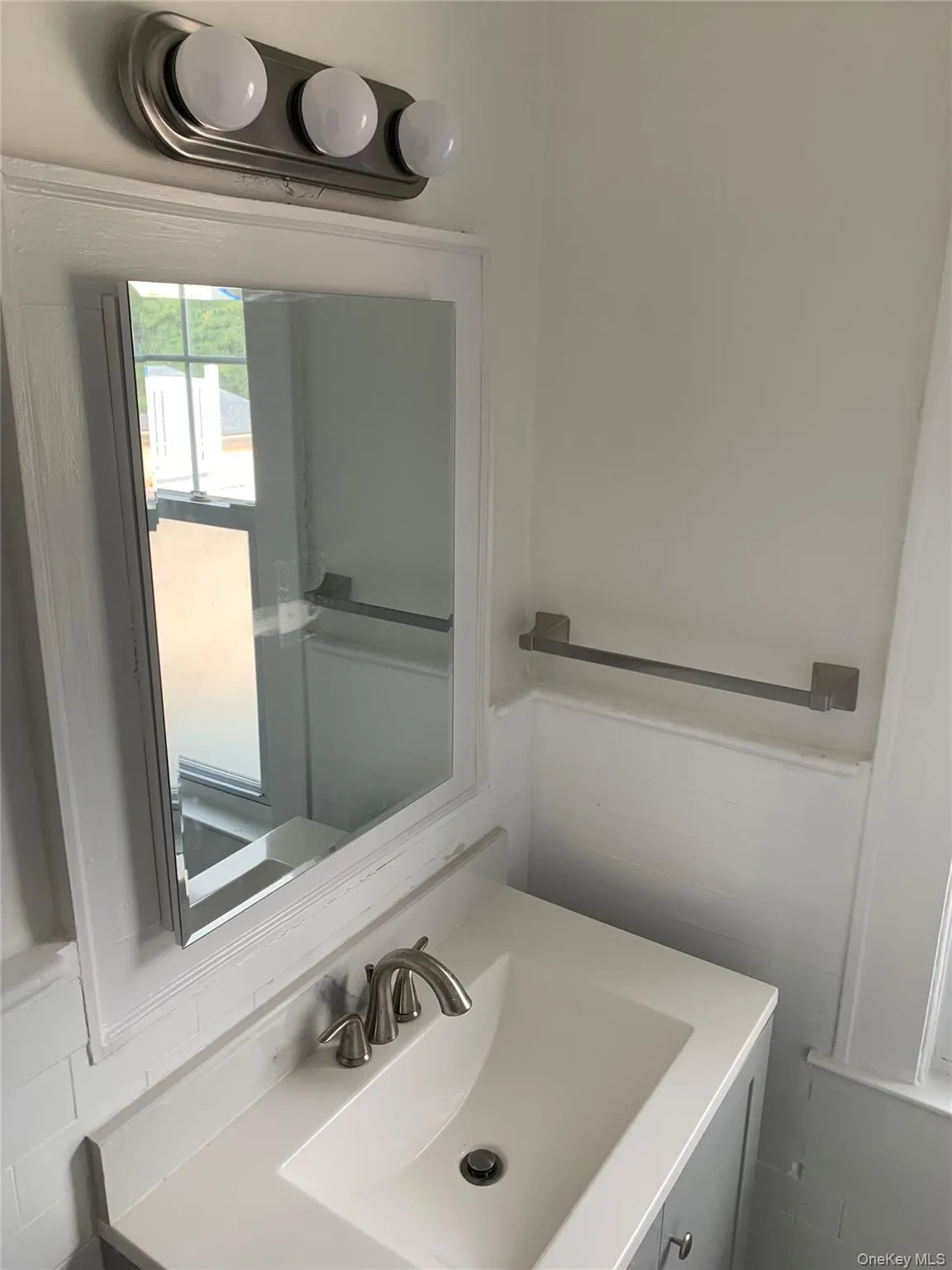8706 Palo Alto Street, New York, NY, 3 Bedrooms Bedrooms, 9 Rooms Rooms,1 BathroomBathrooms,Residential,For Rent,Palo Alto,0,984012 8706 Palo Alto Street, New York, NY, 3 Bedrooms Bedrooms, 9 Rooms Rooms,1 BathroomBathrooms,Residential,For Rent,Palo Alto,0,984012