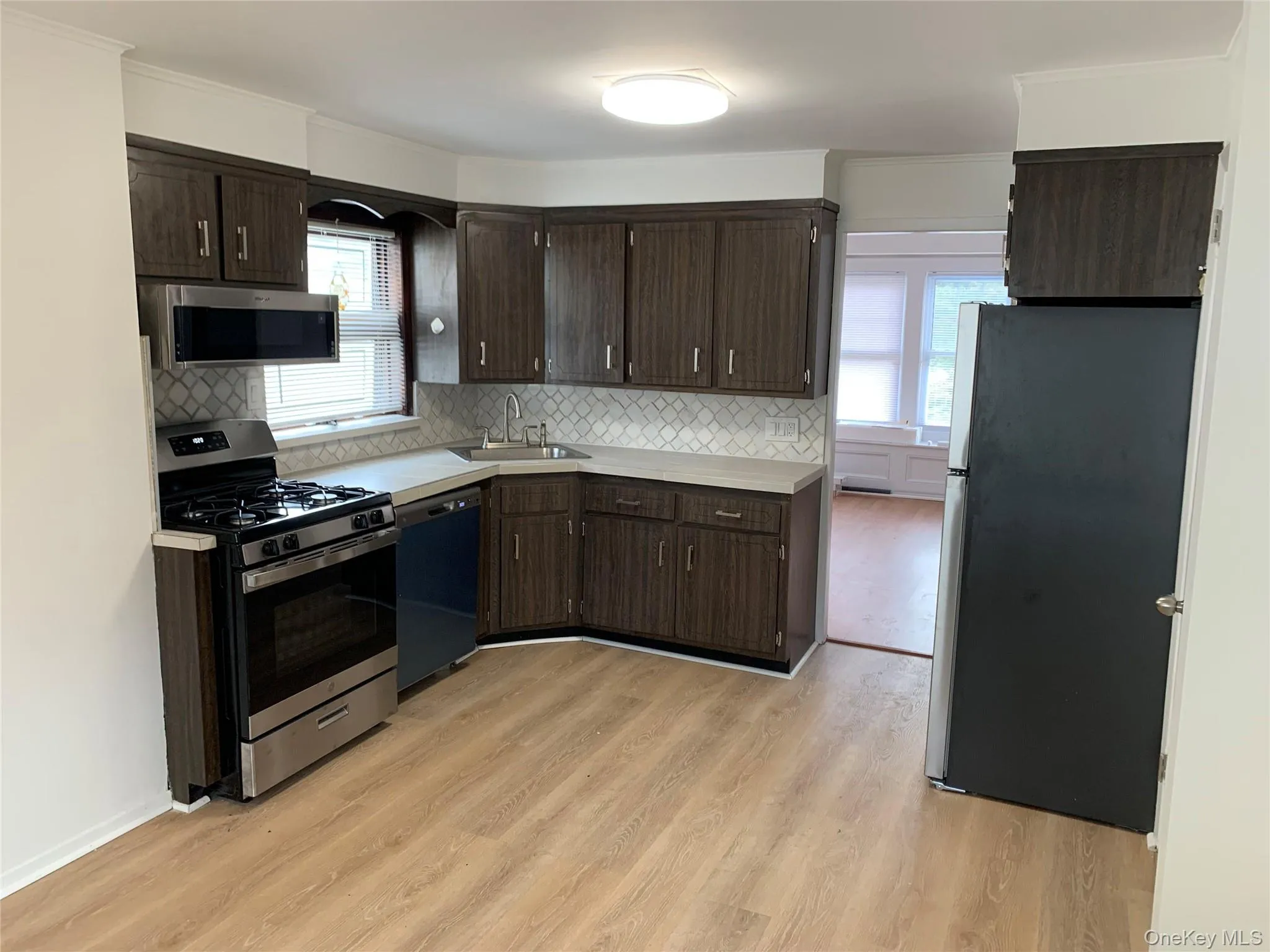 8706 Palo Alto Street, New York, NY, 3 Bedrooms Bedrooms, 9 Rooms Rooms,1 BathroomBathrooms,Residential,For Rent,Palo Alto,0,984012 8706 Palo Alto Street, New York, NY, 3 Bedrooms Bedrooms, 9 Rooms Rooms,1 BathroomBathrooms,Residential,For Rent,Palo Alto,0,984012