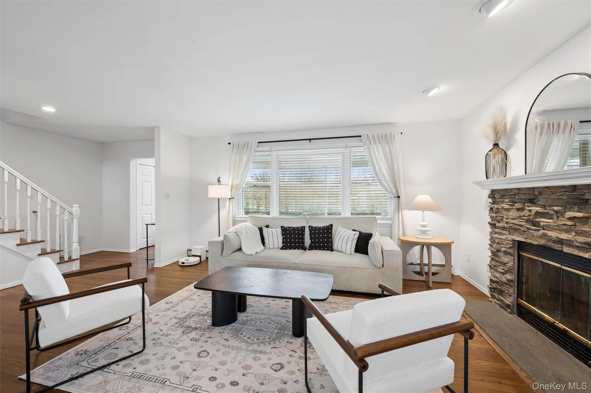 97 Grant Drive, Riverhead, NY, 3 Bedrooms Bedrooms, 12 Rooms Rooms,2 BathroomsBathrooms,Residential Lease,For Rent,Grant,0,984013 97 Grant Drive, Riverhead, NY, 3 Bedrooms Bedrooms, 12 Rooms Rooms,2 BathroomsBathrooms,Residential Lease,For Rent,Grant,0,984013