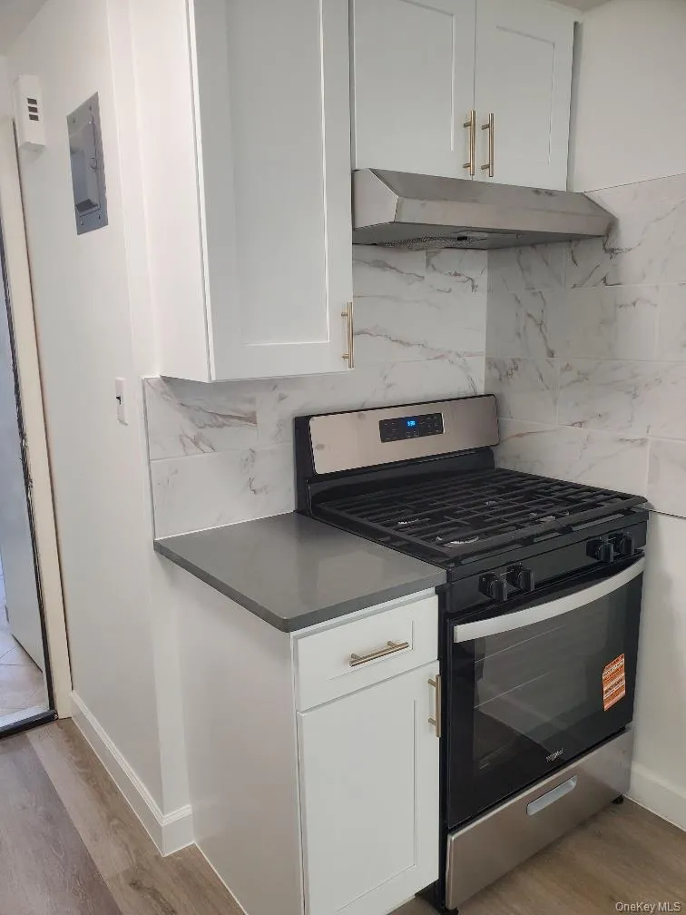 5229 72nd Street, New York, NY, 1 Bedroom Bedrooms, 4 Rooms Rooms,1 BathroomBathrooms,Residential Lease,For Rent,72nd,0,984014 5229 72nd Street, New York, NY, 1 Bedroom Bedrooms, 4 Rooms Rooms,1 BathroomBathrooms,Residential Lease,For Rent,72nd,0,984014