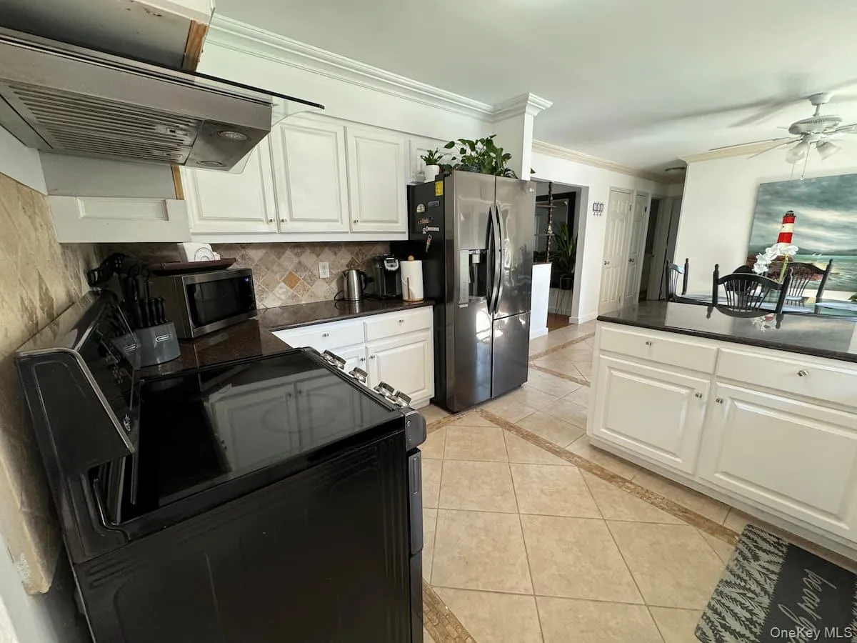 45 Bellows Terrace, Southampton, NY, 4 Bedrooms Bedrooms, 10 Rooms Rooms,2 BathroomsBathrooms,Residential Lease,For Rent,Bellows,0,984015 45 Bellows Terrace, Southampton, NY, 4 Bedrooms Bedrooms, 10 Rooms Rooms,2 BathroomsBathrooms,Residential Lease,For Rent,Bellows,0,984015