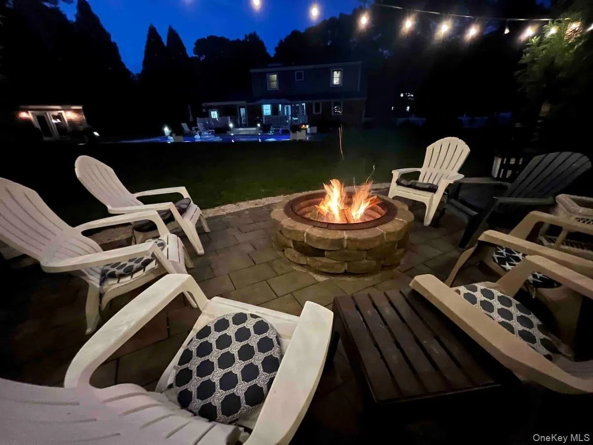 45 Bellows Terrace, Southampton, NY, 4 Bedrooms Bedrooms, 10 Rooms Rooms,2 BathroomsBathrooms,Residential Lease,For Rent,Bellows,0,984015 45 Bellows Terrace, Southampton, NY, 4 Bedrooms Bedrooms, 10 Rooms Rooms,2 BathroomsBathrooms,Residential Lease,For Rent,Bellows,0,984015