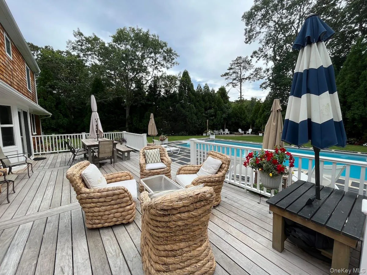 45 Bellows Terrace, Southampton, NY, 4 Bedrooms Bedrooms, 10 Rooms Rooms,2 BathroomsBathrooms,Residential Lease,For Rent,Bellows,0,984015 45 Bellows Terrace, Southampton, NY, 4 Bedrooms Bedrooms, 10 Rooms Rooms,2 BathroomsBathrooms,Residential Lease,For Rent,Bellows,0,984015