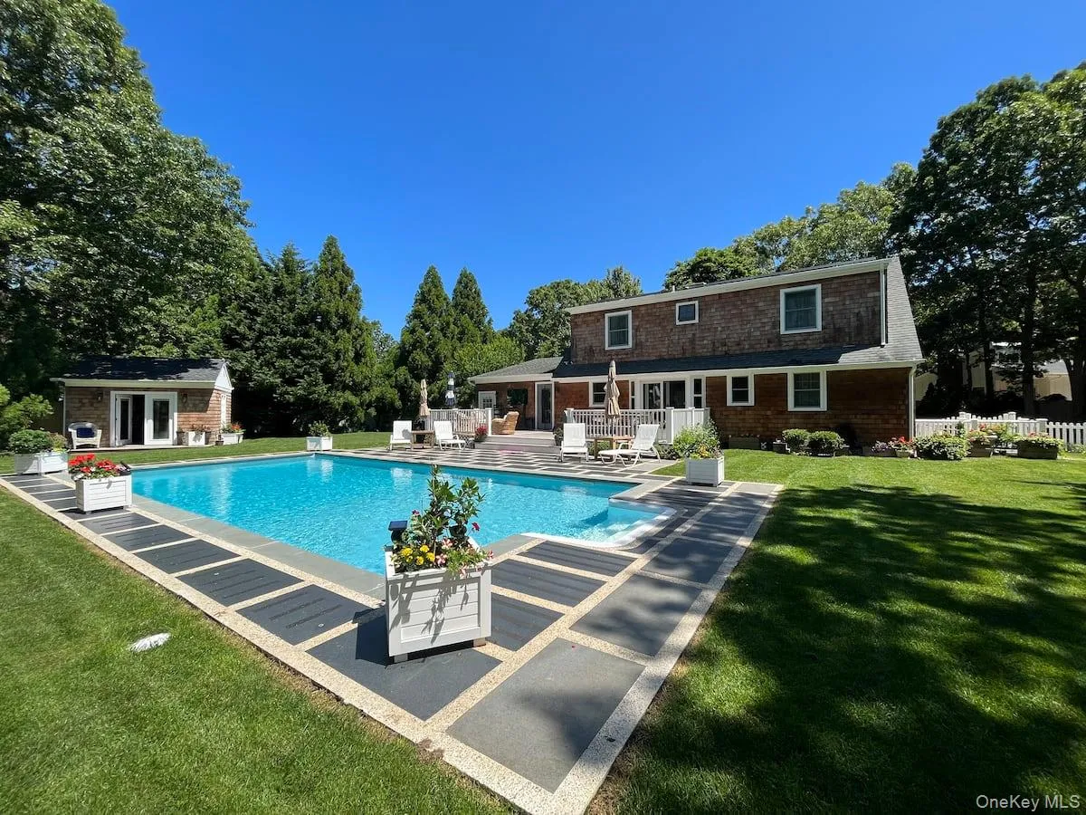 45 Bellows Terrace, Southampton, NY, 4 Bedrooms Bedrooms, 10 Rooms Rooms,2 BathroomsBathrooms,Residential Lease,For Rent,Bellows,0,984015 45 Bellows Terrace, Southampton, NY, 4 Bedrooms Bedrooms, 10 Rooms Rooms,2 BathroomsBathrooms,Residential Lease,For Rent,Bellows,0,984015