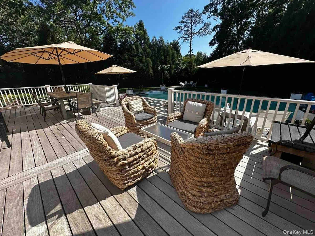 45 Bellows Terrace, Southampton, NY, 4 Bedrooms Bedrooms, 10 Rooms Rooms,2 BathroomsBathrooms,Residential Lease,For Rent,Bellows,0,984015 45 Bellows Terrace, Southampton, NY, 4 Bedrooms Bedrooms, 10 Rooms Rooms,2 BathroomsBathrooms,Residential Lease,For Rent,Bellows,0,984015