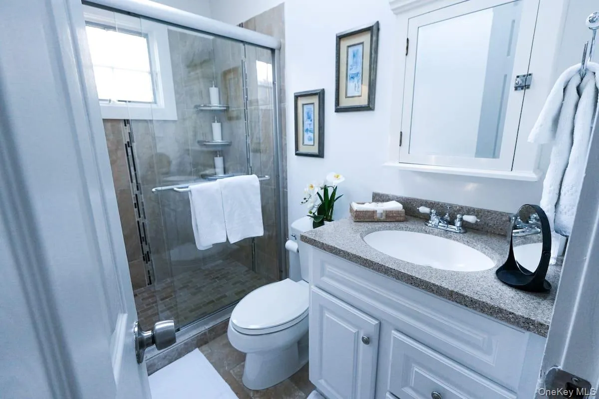 45 Bellows Terrace, Southampton, NY, 4 Bedrooms Bedrooms, 10 Rooms Rooms,2 BathroomsBathrooms,Residential Lease,For Rent,Bellows,0,984015 45 Bellows Terrace, Southampton, NY, 4 Bedrooms Bedrooms, 10 Rooms Rooms,2 BathroomsBathrooms,Residential Lease,For Rent,Bellows,0,984015