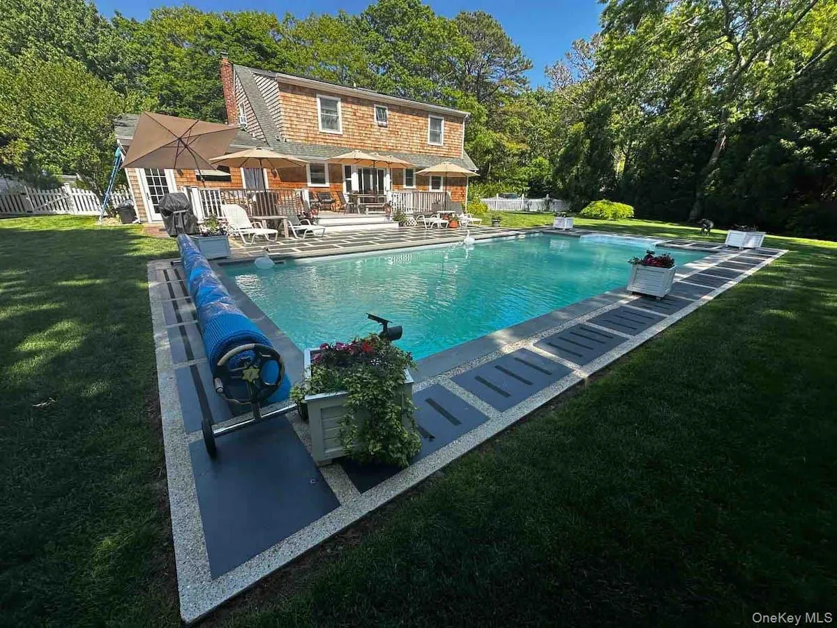 45 Bellows Terrace, Southampton, NY, 4 Bedrooms Bedrooms, 10 Rooms Rooms,2 BathroomsBathrooms,Residential Lease,For Rent,Bellows,0,984015 45 Bellows Terrace, Southampton, NY, 4 Bedrooms Bedrooms, 10 Rooms Rooms,2 BathroomsBathrooms,Residential Lease,For Rent,Bellows,0,984015