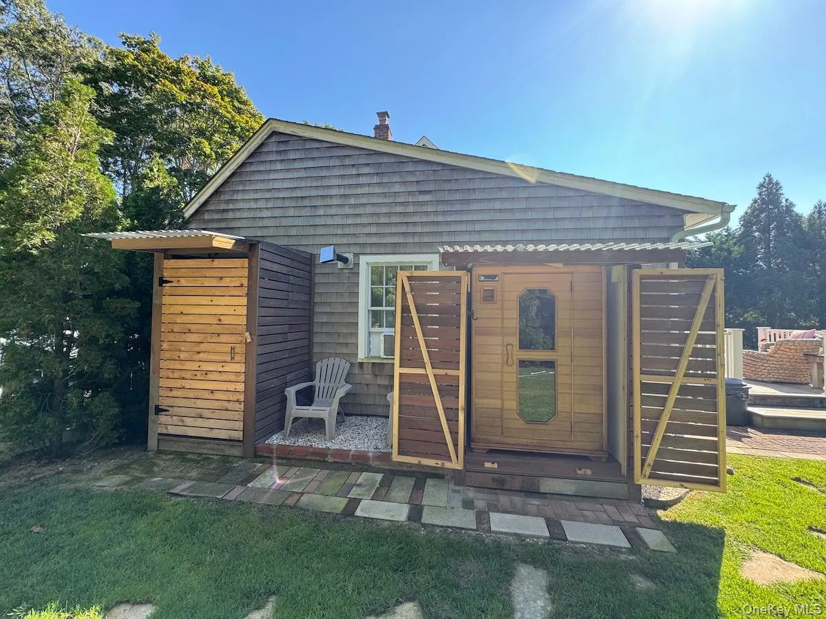 45 Bellows Terrace, Southampton, NY, 4 Bedrooms Bedrooms, 10 Rooms Rooms,2 BathroomsBathrooms,Residential Lease,For Rent,Bellows,0,984015 45 Bellows Terrace, Southampton, NY, 4 Bedrooms Bedrooms, 10 Rooms Rooms,2 BathroomsBathrooms,Residential Lease,For Rent,Bellows,0,984015