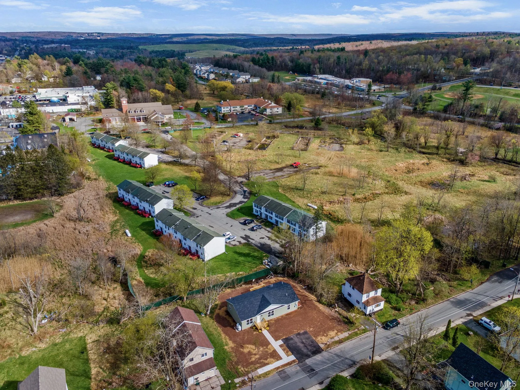 23 Spring Street, Thompson, NY, 3 Bedrooms Bedrooms, 8 Rooms Rooms,2 BathroomsBathrooms,Residential,For Rent,Spring,0,984026 23 Spring Street, Thompson, NY, 3 Bedrooms Bedrooms, 8 Rooms Rooms,2 BathroomsBathrooms,Residential,For Rent,Spring,0,984026