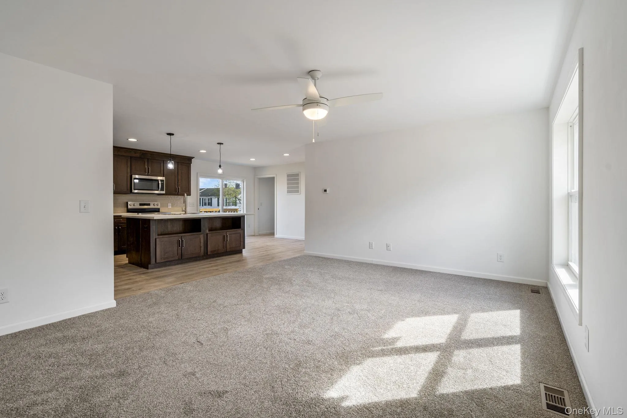 23 Spring Street, Thompson, NY, 3 Bedrooms Bedrooms, 8 Rooms Rooms,2 BathroomsBathrooms,Residential,For Rent,Spring,0,984026 23 Spring Street, Thompson, NY, 3 Bedrooms Bedrooms, 8 Rooms Rooms,2 BathroomsBathrooms,Residential,For Rent,Spring,0,984026