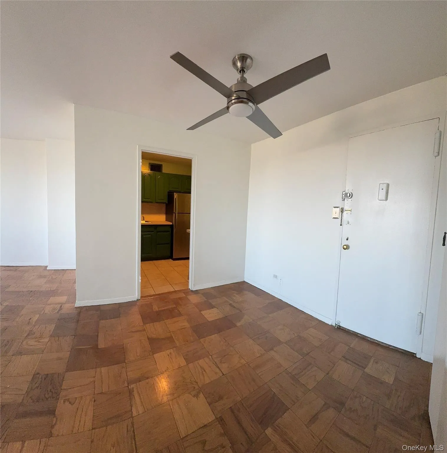 61-20 Grand Central Parkway, New York, NY, 1 Bedroom Bedrooms, 3 Rooms Rooms,1 BathroomBathrooms,Residential Lease,For Rent,Grand Central,0,984033 61-20 Grand Central Parkway, New York, NY, 1 Bedroom Bedrooms, 3 Rooms Rooms,1 BathroomBathrooms,Residential Lease,For Rent,Grand Central,0,984033