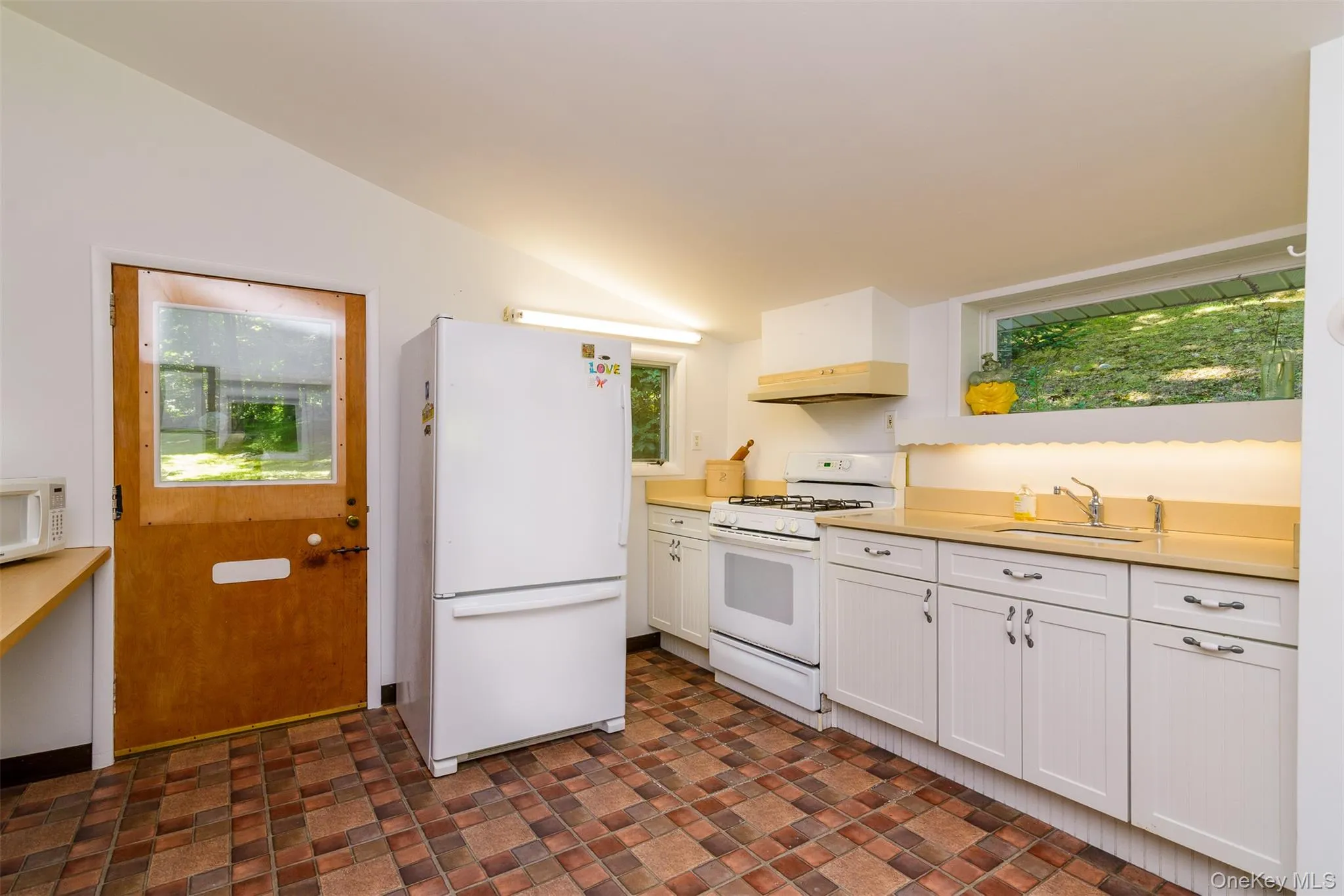635 Long Pond Road, Carmel, NY, 4 Bedrooms Bedrooms, 9 Rooms Rooms,1 BathroomBathrooms,Residential,For Rent,Long Pond,0,984036 635 Long Pond Road, Carmel, NY, 4 Bedrooms Bedrooms, 9 Rooms Rooms,1 BathroomBathrooms,Residential,For Rent,Long Pond,0,984036