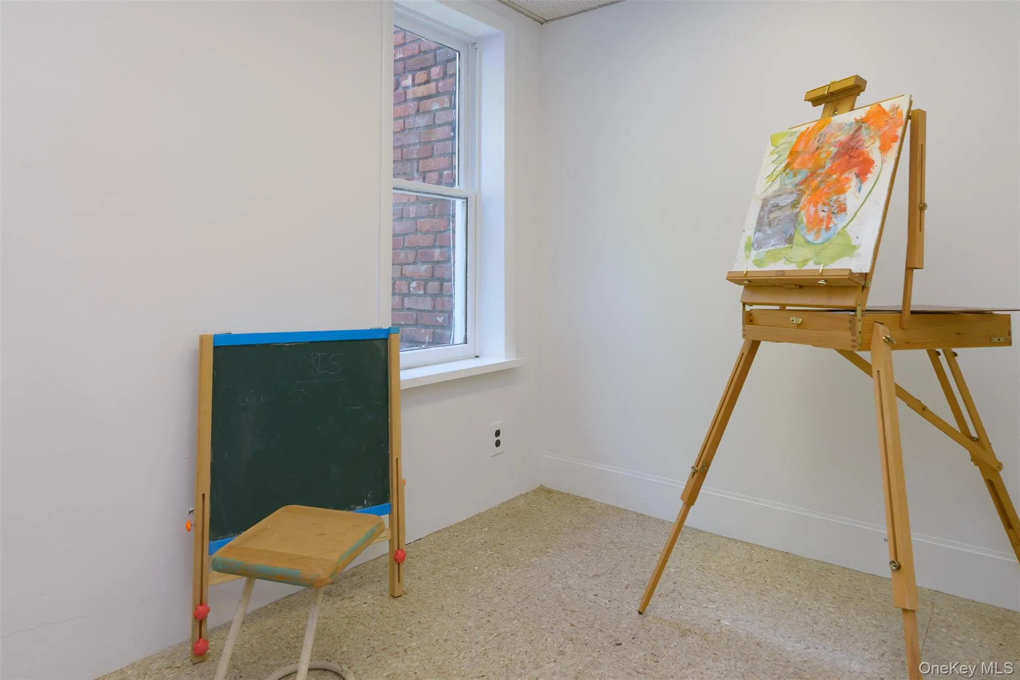 BR or perhaps an art studio BR or perhaps an art studio