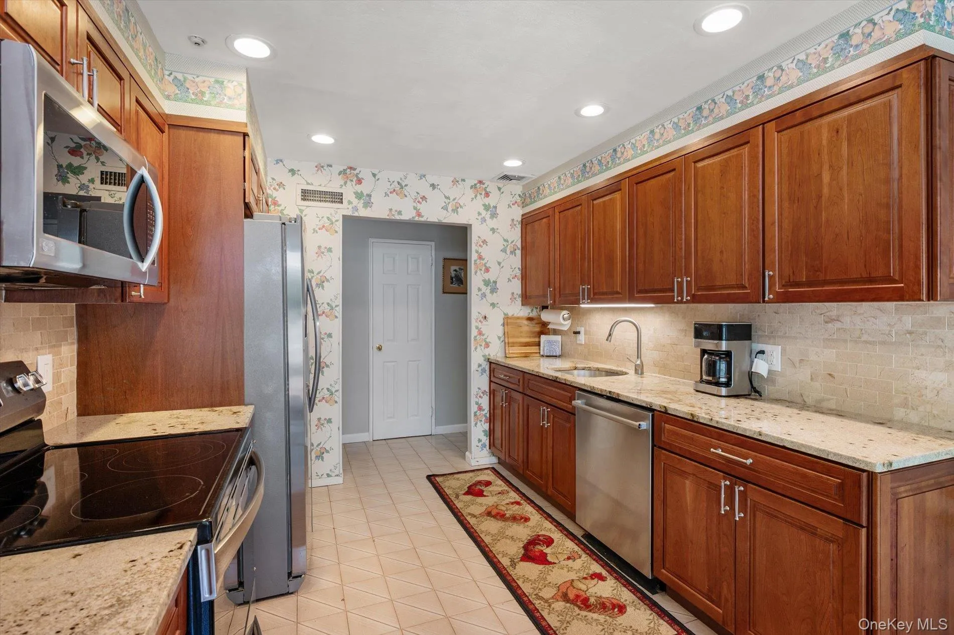 102 Forest Drive, Oyster Bay, NY, 3 Bedrooms Bedrooms, 9 Rooms Rooms,2 BathroomsBathrooms,Residential,For Rent,Forest,0,984039 102 Forest Drive, Oyster Bay, NY, 3 Bedrooms Bedrooms, 9 Rooms Rooms,2 BathroomsBathrooms,Residential,For Rent,Forest,0,984039