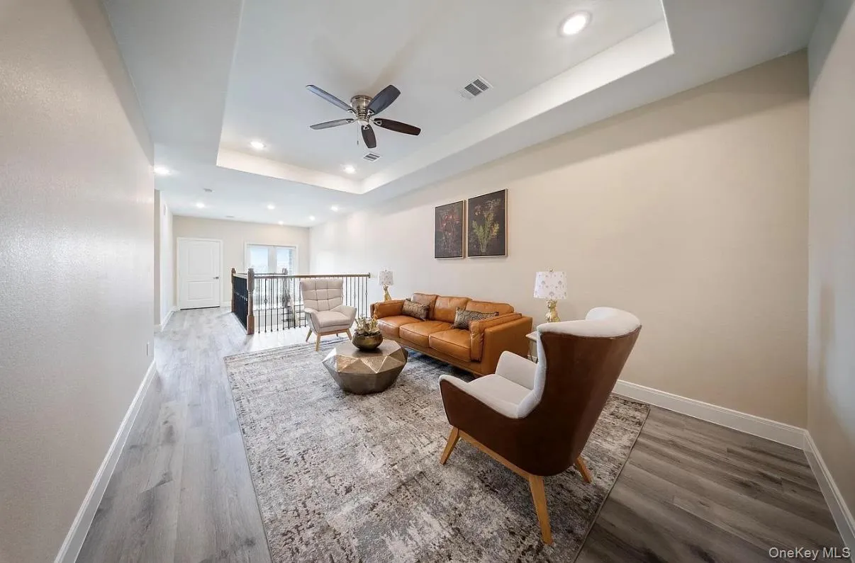 1113 5th Avenue, Hempstead, NY, 4 Bedrooms Bedrooms, 12 Rooms Rooms,4 BathroomsBathrooms,Residential Lease,For Rent,5th,0,984043 1113 5th Avenue, Hempstead, NY, 4 Bedrooms Bedrooms, 12 Rooms Rooms,4 BathroomsBathrooms,Residential Lease,For Rent,5th,0,984043