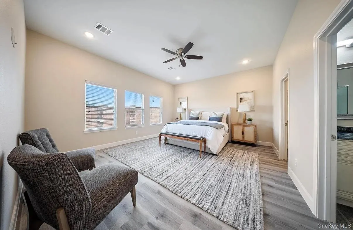 1113 5th Avenue, Hempstead, NY, 4 Bedrooms Bedrooms, 12 Rooms Rooms,4 BathroomsBathrooms,Residential Lease,For Rent,5th,0,984043 1113 5th Avenue, Hempstead, NY, 4 Bedrooms Bedrooms, 12 Rooms Rooms,4 BathroomsBathrooms,Residential Lease,For Rent,5th,0,984043