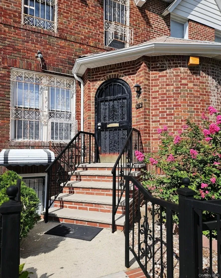 30-32 84th Street, New York, NY, 4 Bedrooms Bedrooms, 10 Rooms Rooms,2 BathroomsBathrooms,Residential,For Rent,84th,0,984061 30-32 84th Street, New York, NY, 4 Bedrooms Bedrooms, 10 Rooms Rooms,2 BathroomsBathrooms,Residential,For Rent,84th,0,984061
