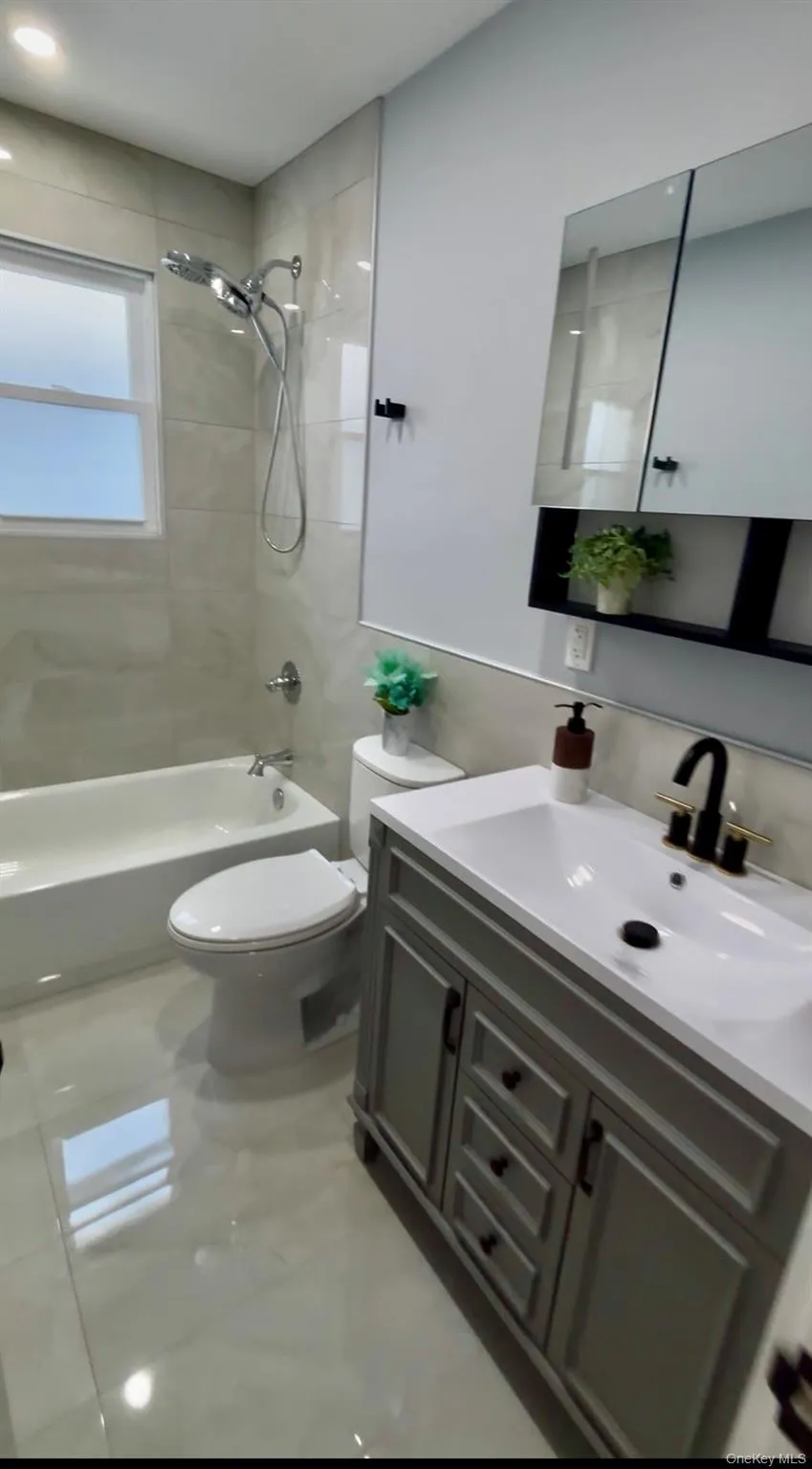 146-26 20th Road, New York, NY, 3 Bedrooms Bedrooms, 9 Rooms Rooms,2 BathroomsBathrooms,Residential,For Rent,20th,0,984063 146-26 20th Road, New York, NY, 3 Bedrooms Bedrooms, 9 Rooms Rooms,2 BathroomsBathrooms,Residential,For Rent,20th,0,984063