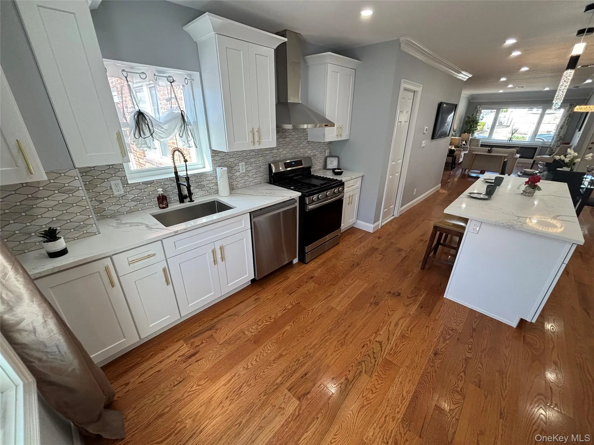 146-26 20th Road, New York, NY, 3 Bedrooms Bedrooms, 9 Rooms Rooms,2 BathroomsBathrooms,Residential,For Rent,20th,0,984063 146-26 20th Road, New York, NY, 3 Bedrooms Bedrooms, 9 Rooms Rooms,2 BathroomsBathrooms,Residential,For Rent,20th,0,984063