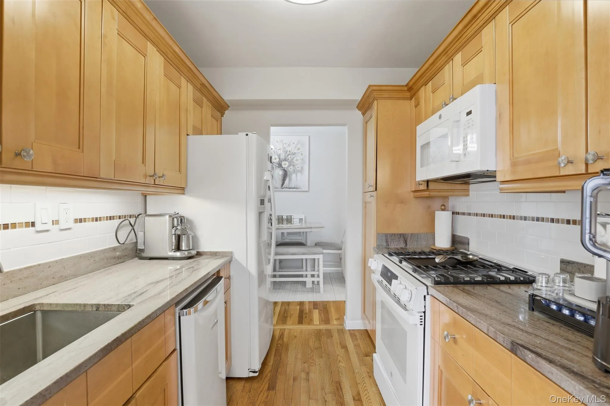 333 Bronx River Road, Yonkers, NY, 1 Bedroom Bedrooms, 3 Rooms Rooms,1 BathroomBathrooms,Residential,For Rent,Bronx River,0,984064 333 Bronx River Road, Yonkers, NY, 1 Bedroom Bedrooms, 3 Rooms Rooms,1 BathroomBathrooms,Residential,For Rent,Bronx River,0,984064