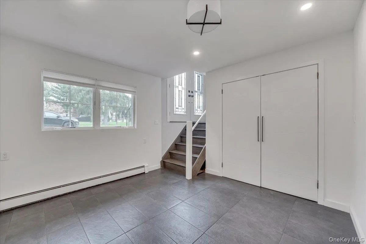 10 Sandhage Drive, Orangetown, NY, 5 Bedrooms Bedrooms, 8 Rooms Rooms,2 BathroomsBathrooms,Residential Lease,For Rent,Sandhage,0,984074 10 Sandhage Drive, Orangetown, NY, 5 Bedrooms Bedrooms, 8 Rooms Rooms,2 BathroomsBathrooms,Residential Lease,For Rent,Sandhage,0,984074