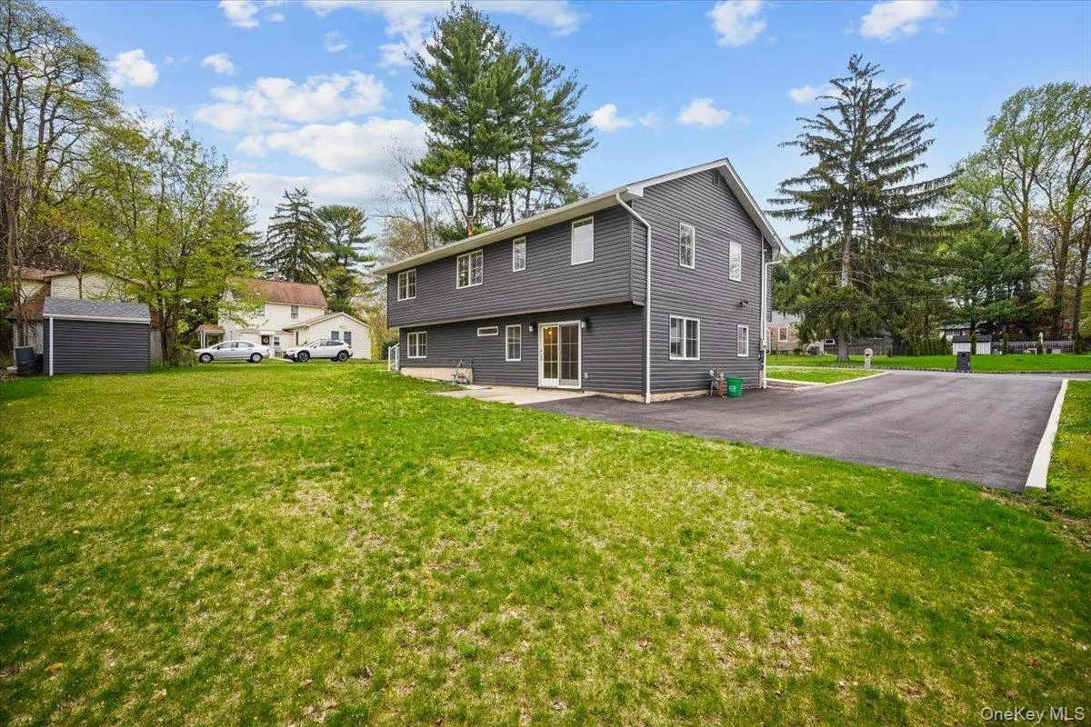 10 Sandhage Drive, Orangetown, NY, 5 Bedrooms Bedrooms, 8 Rooms Rooms,2 BathroomsBathrooms,Residential Lease,For Rent,Sandhage,0,984074 10 Sandhage Drive, Orangetown, NY, 5 Bedrooms Bedrooms, 8 Rooms Rooms,2 BathroomsBathrooms,Residential Lease,For Rent,Sandhage,0,984074