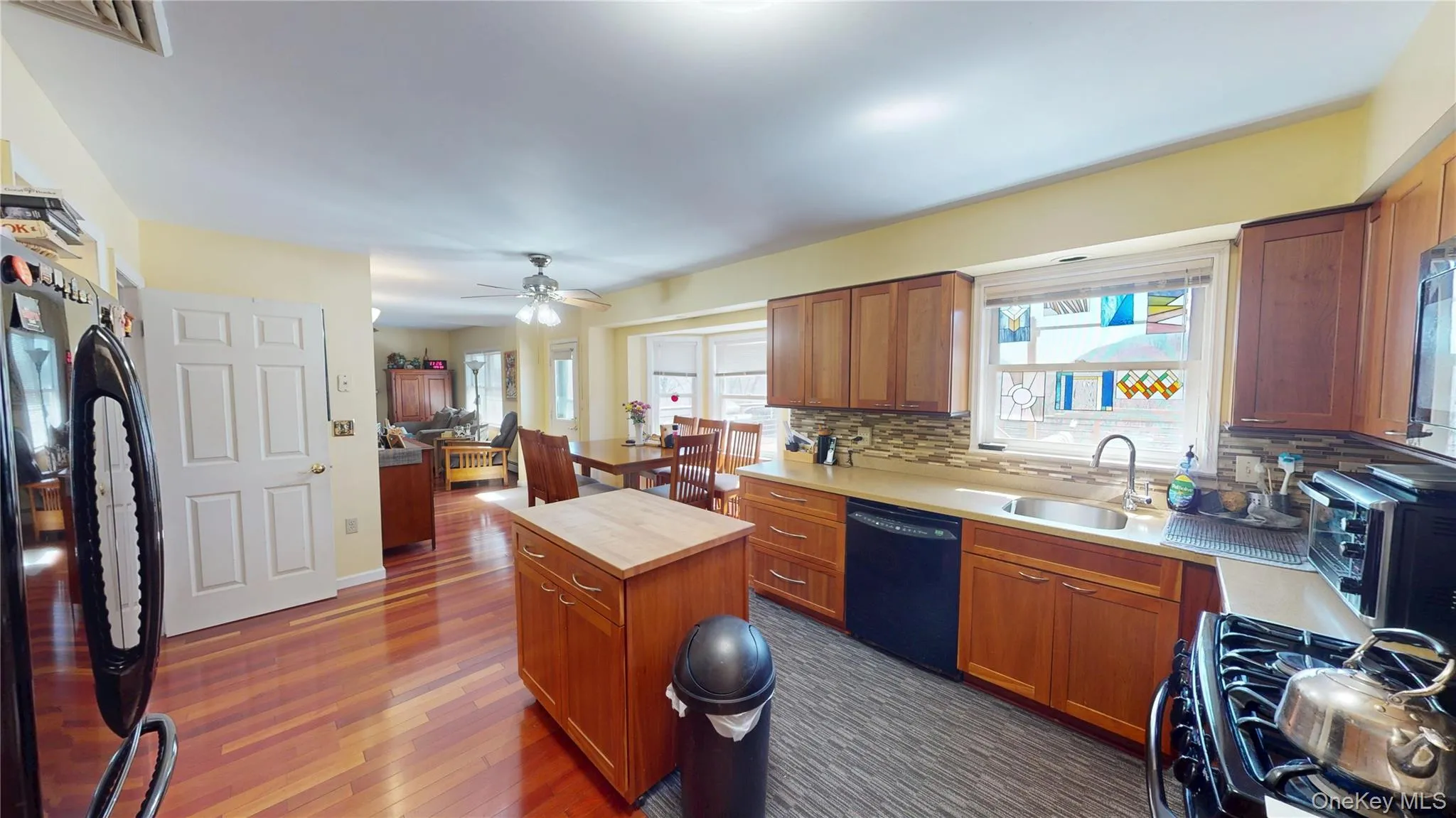 17 Shaker Court, New Windsor, NY, 5 Bedrooms Bedrooms, 12 Rooms Rooms,2 BathroomsBathrooms,Residential Sale,For Rent,Shaker,0,984079 17 Shaker Court, New Windsor, NY, 5 Bedrooms Bedrooms, 12 Rooms Rooms,2 BathroomsBathrooms,Residential Sale,For Rent,Shaker,0,984079
