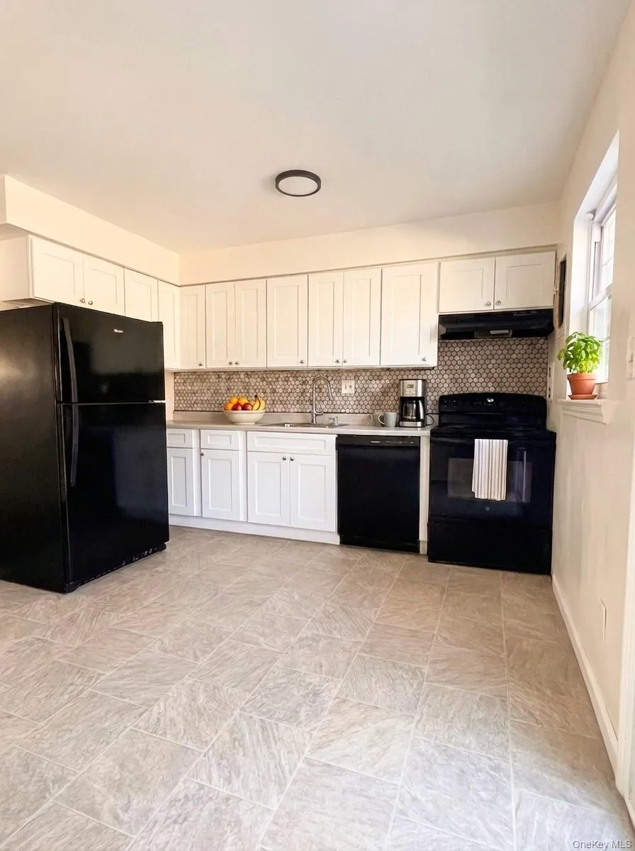 5 Wildwood Drive, Wappinger, NY, 2 Bedrooms Bedrooms, 4 Rooms Rooms,1 BathroomBathrooms,Residential Lease,For Rent,Wildwood,0,984085 5 Wildwood Drive, Wappinger, NY, 2 Bedrooms Bedrooms, 4 Rooms Rooms,1 BathroomBathrooms,Residential Lease,For Rent,Wildwood,0,984085