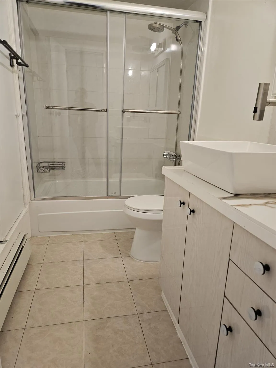 Full Bathroom Full Bathroom