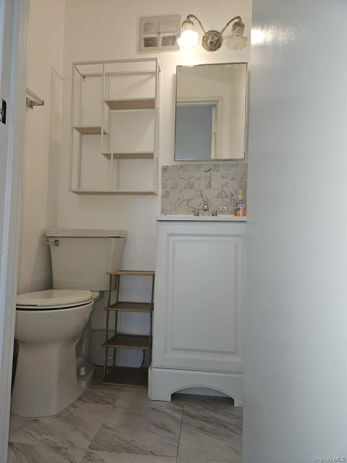 1259 68 Street, New York, NY, 3 Bedrooms Bedrooms, 6 Rooms Rooms,1 BathroomBathrooms,Residential Lease,For Rent,68,0,984088 1259 68 Street, New York, NY, 3 Bedrooms Bedrooms, 6 Rooms Rooms,1 BathroomBathrooms,Residential Lease,For Rent,68,0,984088