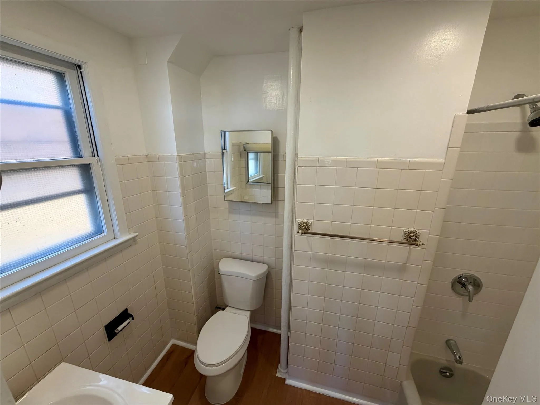 116 Alexander Avenue, Yonkers, NY, 2 Bedrooms Bedrooms, 5 Rooms Rooms,2 BathroomsBathrooms,Residential Lease,For Rent,Alexander,0,984100 116 Alexander Avenue, Yonkers, NY, 2 Bedrooms Bedrooms, 5 Rooms Rooms,2 BathroomsBathrooms,Residential Lease,For Rent,Alexander,0,984100