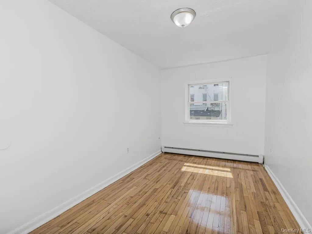 724 A 223rd Street, New York, NY, 2 Bedrooms Bedrooms, 4 Rooms Rooms,1 BathroomBathrooms,Residential Lease,For Rent,223rd,0,984104 724 A 223rd Street, New York, NY, 2 Bedrooms Bedrooms, 4 Rooms Rooms,1 BathroomBathrooms,Residential Lease,For Rent,223rd,0,984104