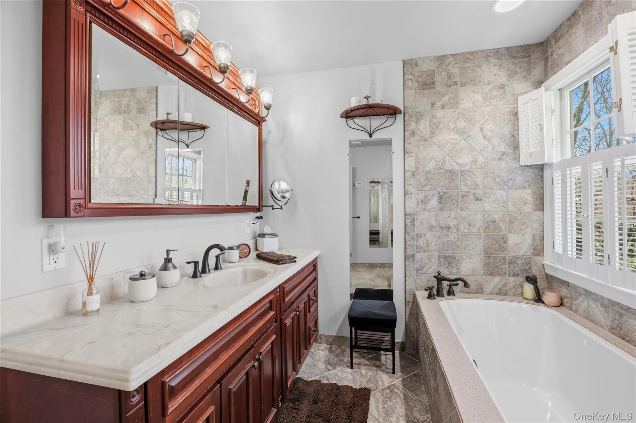 31 Meroke Trail, Brookhaven, NY, 4 Bedrooms Bedrooms, 8 Rooms Rooms,3 BathroomsBathrooms,Residential,For Rent,Meroke,0,984109 31 Meroke Trail, Brookhaven, NY, 4 Bedrooms Bedrooms, 8 Rooms Rooms,3 BathroomsBathrooms,Residential,For Rent,Meroke,0,984109
